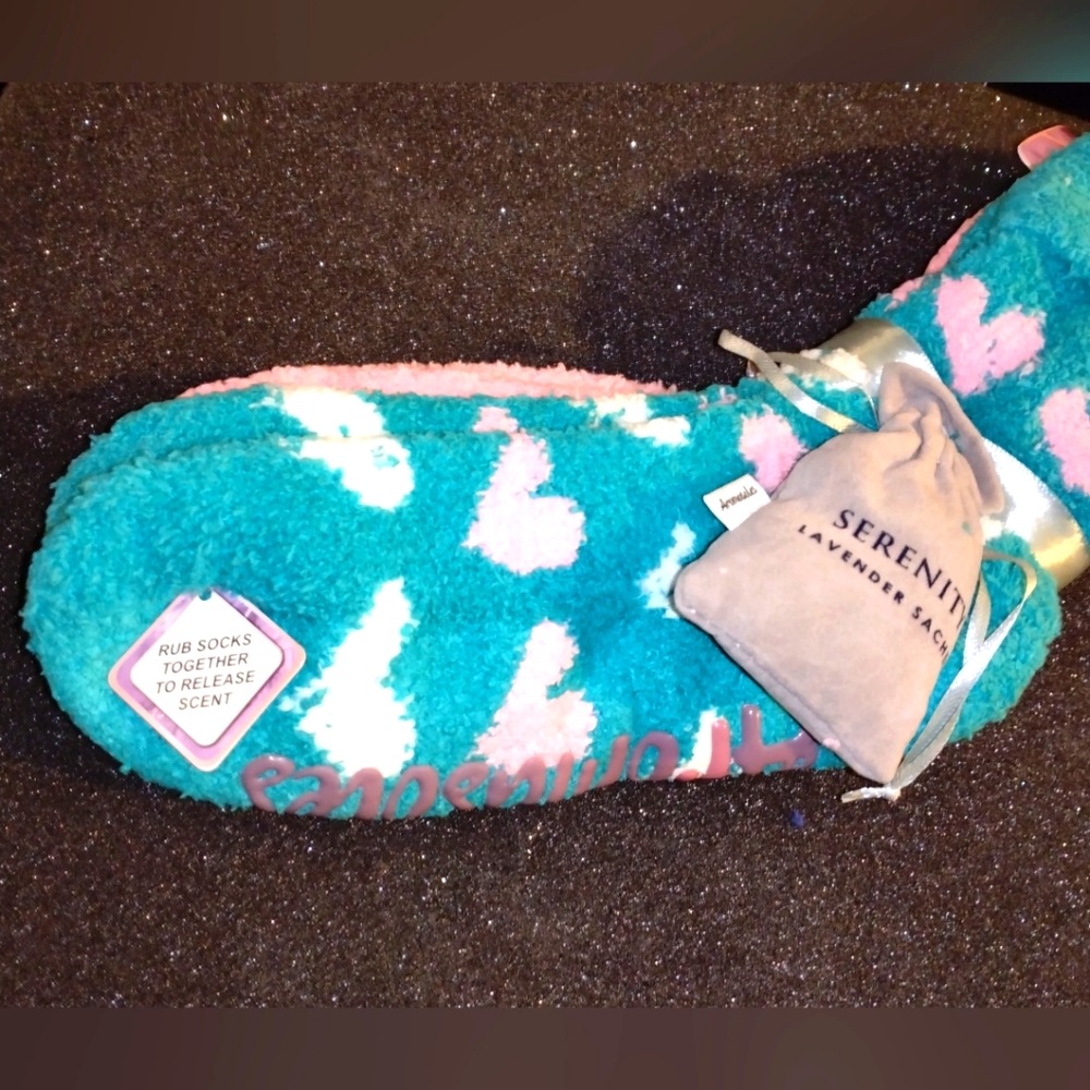 ❤️Lush N Plush 2 pack slipper socks - Lavender N Shea Butter No-Slip Free Sachet